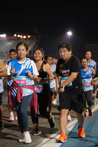 BIB: 15105, 5113, 13180
                            <button type="button" onclick="openModal(22993034)" class="btn btn-primary btn-sm float-right btn-popup" data-toggle="modal" data-target=".modal-high-quality">
                        <i class="fas fa-shopping-cart"></i> Add to Cart
                    </button>
                                            <button type="button" onclick="isThisMe(22993034, true)" class="btn btn-success btn-sm float-right btn-popup btn-isme hidden" data-toggle="tooltip" data-placement="bottom" title="นี่คือรูปของคุณใช่ไหม คลิกที่นี่เพื่อเอาเข้าอัลบั้ม">
                        <i class="fas fa-plus"></i> Add to album
                    </button>
                    <button type="button" onclick="isThisMe(22993034, false)" class="btn btn-warning btn-sm float-right btn-popup btn-isnotme hidden">
                        <i class="fas fa-ban"></i> Remove from album
                    </button>